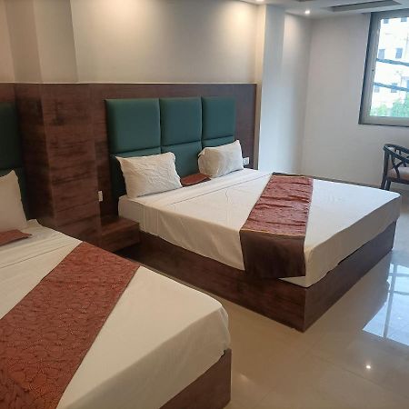 Family Hotel Tark Near Igi Airport Delhi New Delhi Exterior photo