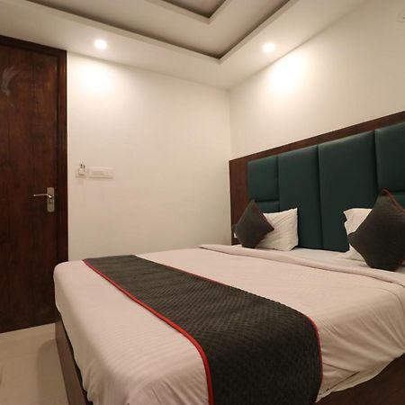 Family Hotel Tark Near Igi Airport Delhi New Delhi Exterior photo
