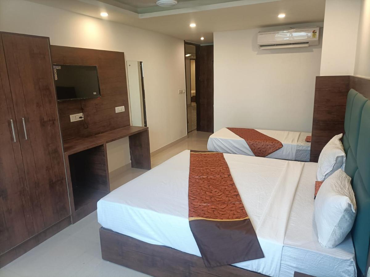 Family Hotel Tark Near Igi Airport Delhi New Delhi Exterior photo
