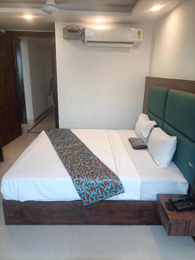 Family Hotel Tark Near Igi Airport Delhi New Delhi Exterior photo