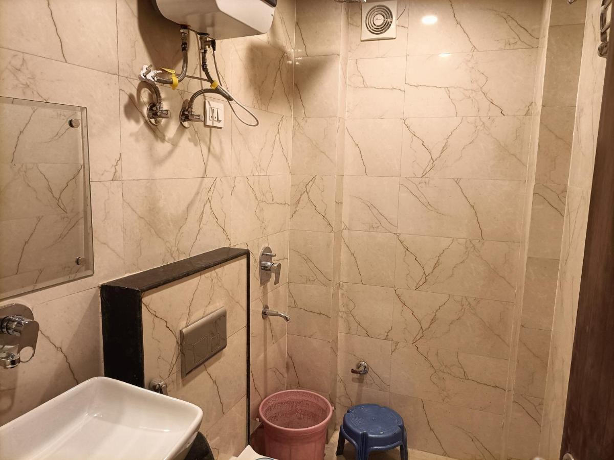 Family Hotel Tark Near Igi Airport Delhi New Delhi Exterior photo